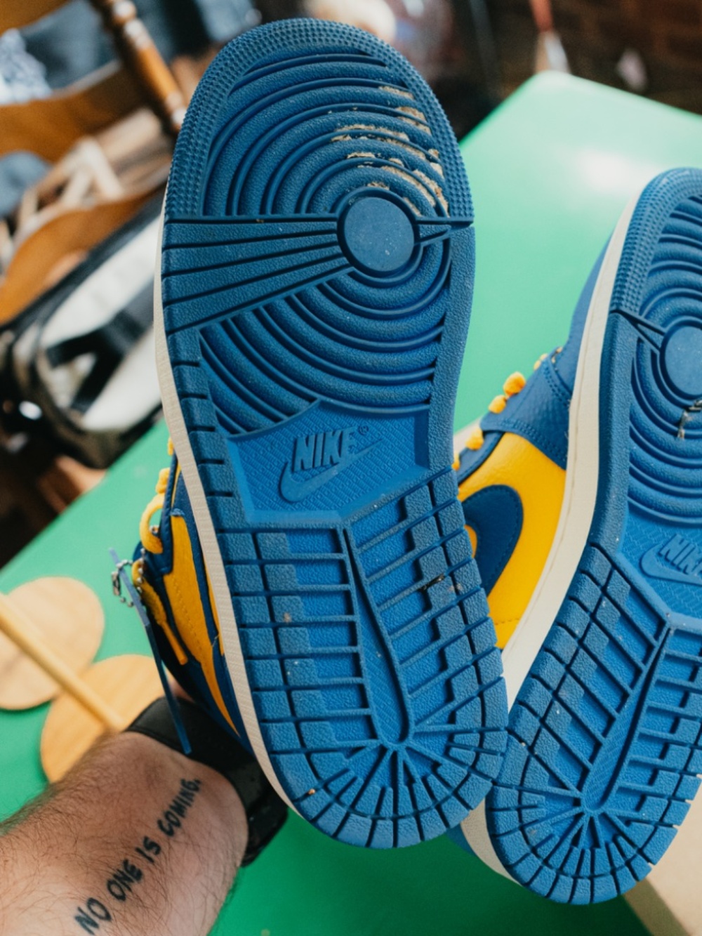 Jordan 1 High Reverse Laney - 7.5W - Picture 4 of 6